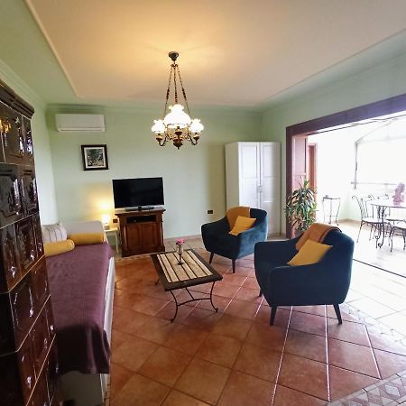 Villa Margerita With Private Pool, Yard And Parking Kastelir Bagian luar foto