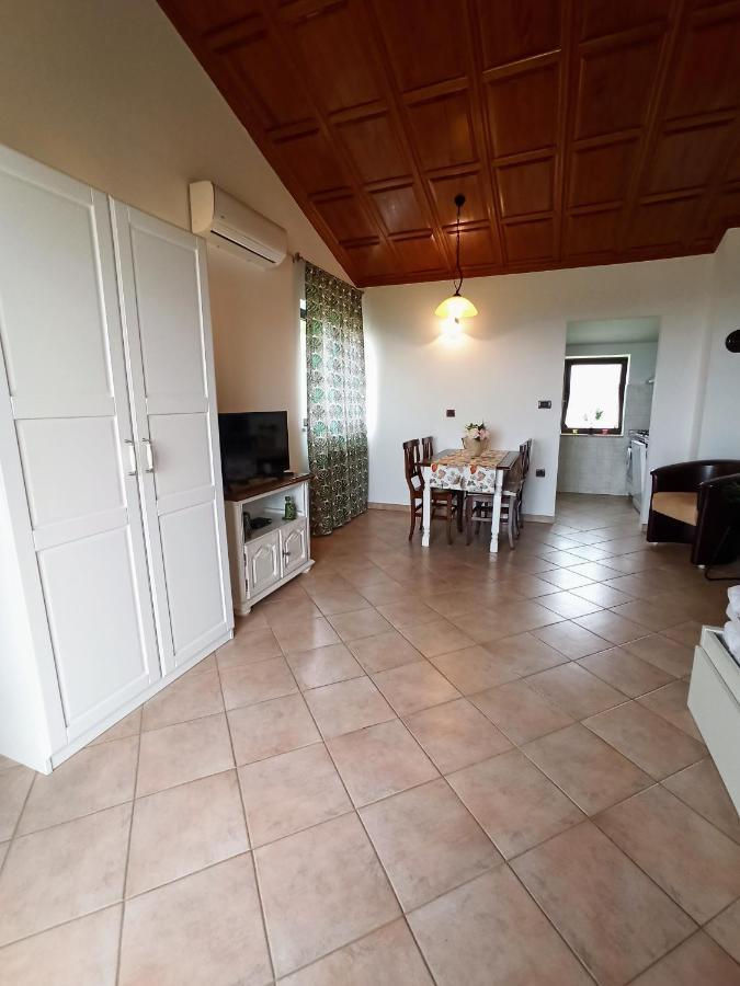 Villa Margerita With Private Pool, Yard And Parking Kastelir Bagian luar foto